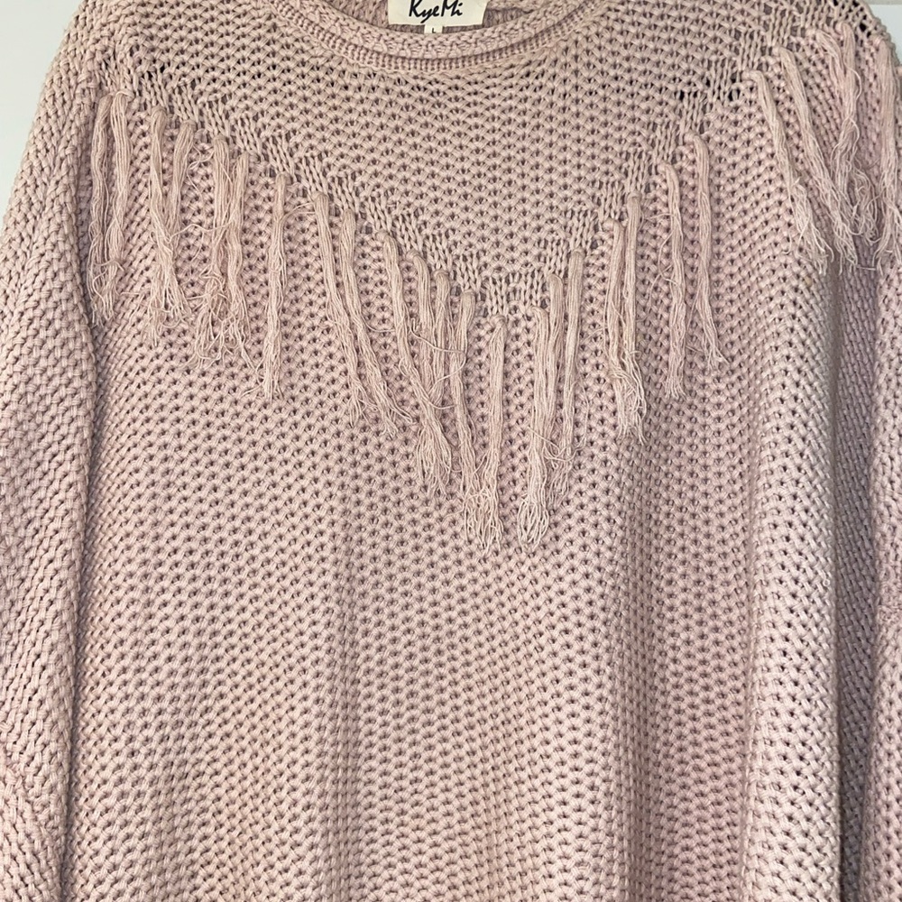 Pink Flowy Sweater. Large.